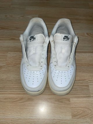 Zapatillas Nike Air Force 1 Blancas y Grises