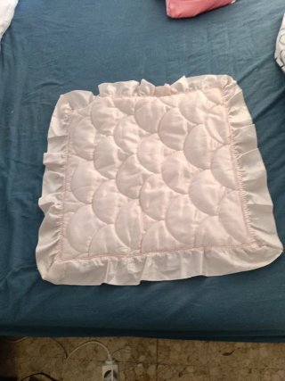 Funda de cojín de raso rosa