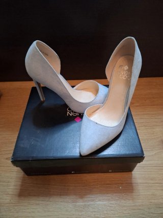 Zapatos de tacón azul celeste