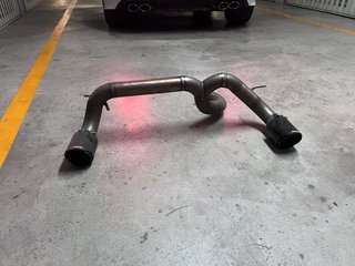 Tramo final escape Akrapovic BMW Serie 1
