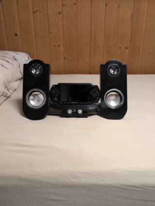 Sony PSP 3000 con Altavoces