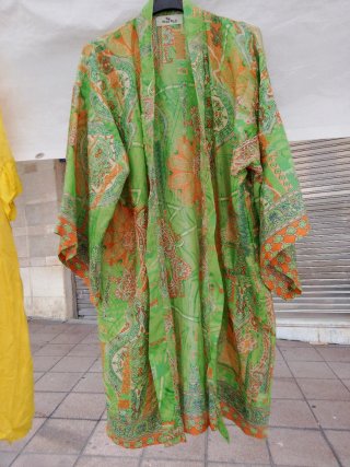 Casaca Kimono Estampada de raso