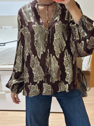 Camisa Estampada Marrón y Dorada