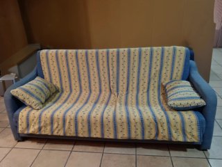 Sofá Cama con Estampado de Rayas