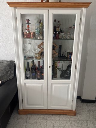 Vitrina de Madera y Cristal