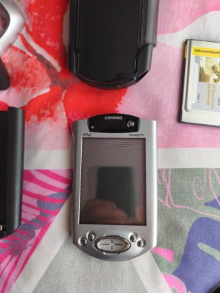 2 Compaq iPAQ h3800 Pocket PC