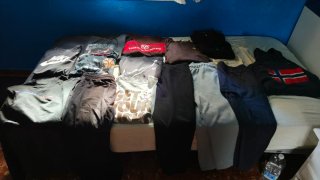 Lote de 4 prendas de ropa a elegir
