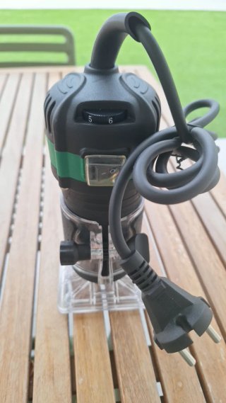 Fresadora eléctrica compacta
