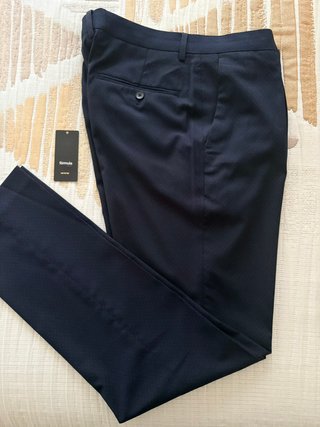 Pantalón de traje marino corte slim