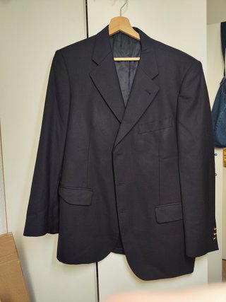 Chaqueta Emidio Tucci Negra Botones Dorados