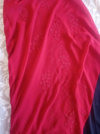 Vestido largo rojo y negro