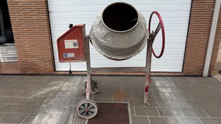Hormigonera Umacon 130L