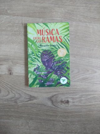 Libro Música entre las ramas - Ricardo Gómez