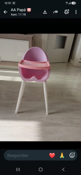 Trona de juguete para muñecas