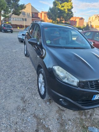 Nissan Qashqai+2 2010