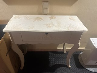 Mesa de entrada de madera