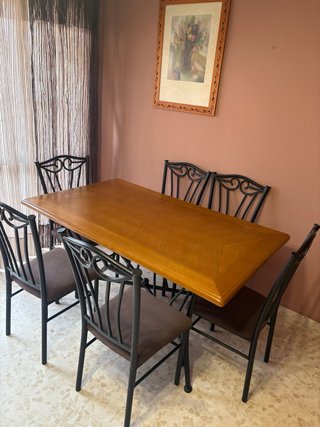 Mesa de comedor con 6 sillas
