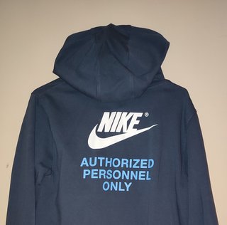 Sudadera Nike con capucha azul