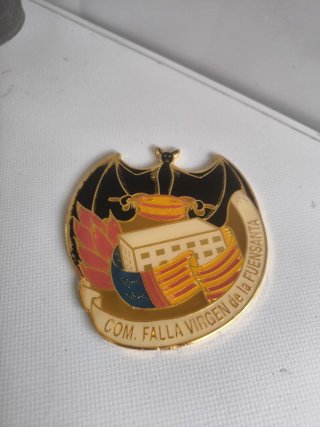 Chapa Esmaltada Com. Falla Virgen de la Fuensanta
