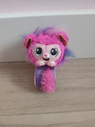 Muñeco Interactivo de Pulsera
