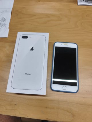 iPhone 8 Plus 64GB Silver