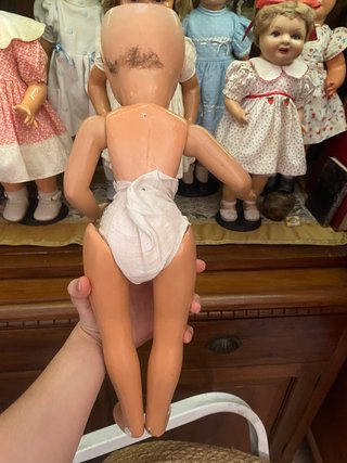Muñeca de composición antigua