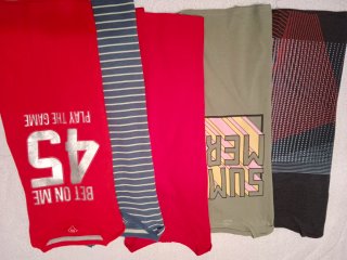 Lote de 5 camisetas manga corta  Talla 11- 12 años