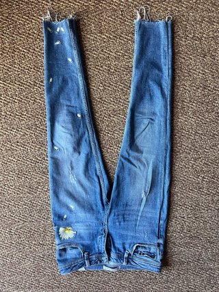 Pantalones Vaqueros Zara con Bordados