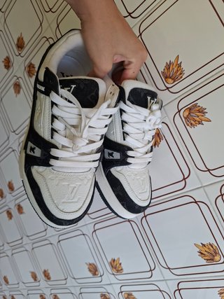 Zapatillas Louis Vuitton Blanco y Negro