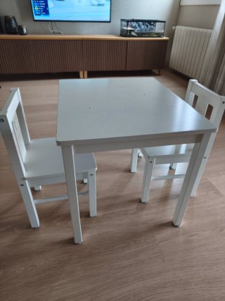 Set Mesa y 2 Sillas Infantil Kritter IKEA
