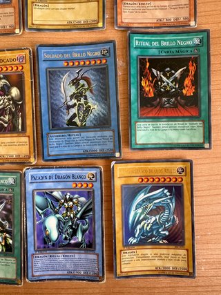 Cartas Yu-Gi-Oh y álbum