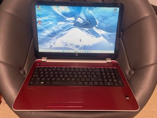 Portátil HP Pavilion AMD A10 8GB RAM 256GB SSD