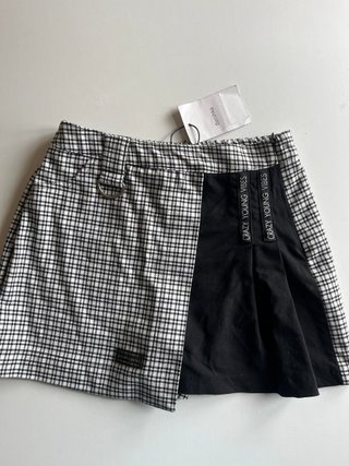 Falda pantalón Bershka cuadros y negra