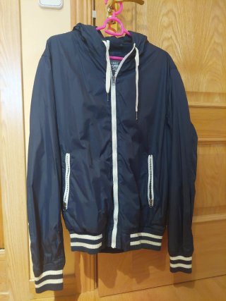 Chaqueta cortavientos H&M azul