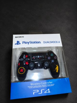 Mando PS4 negro