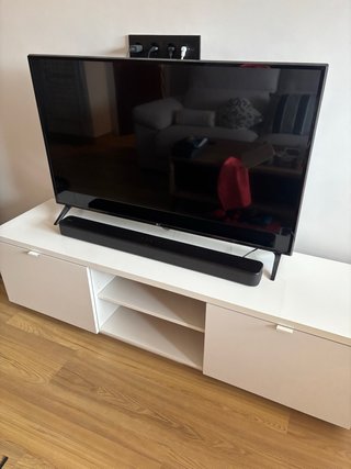 Mueble de televisión blanco Ikea