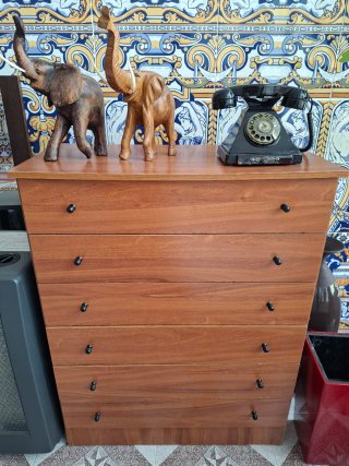 Cómoda de Madera