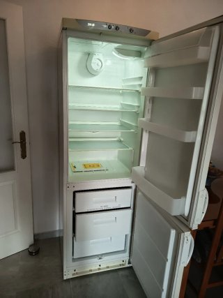 Frigorífico con congelador Zanussi