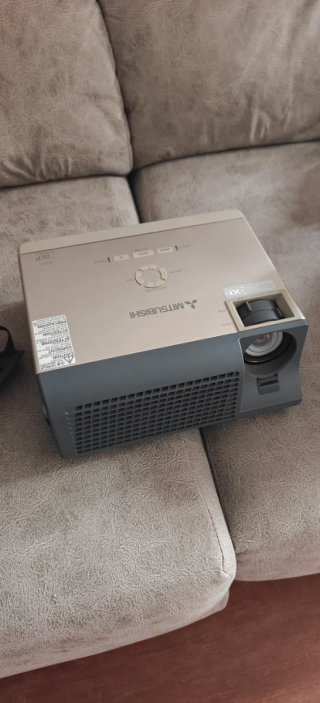Proyector Mitsubishi