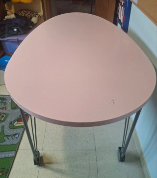 Mesa Ovalada Rosa