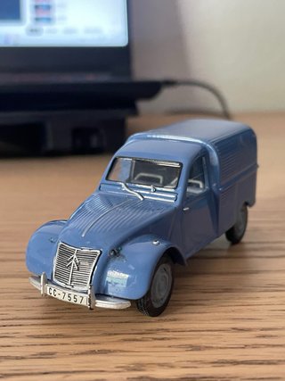 Coche en miniatura Citroën 2CV
