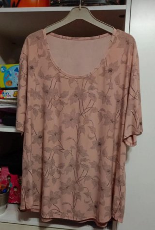 Camiseta Estampada Floral