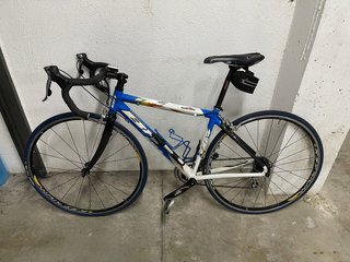 Bicicleta de carretera BH