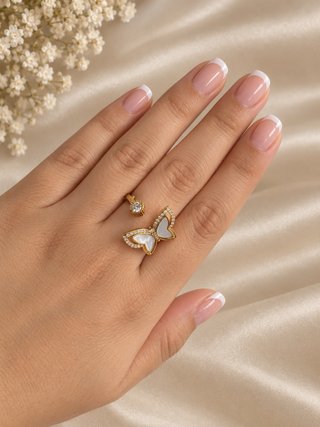 Anillo Ajustable con Mariposa