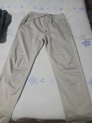 Pantalón deportivo Pull&Bear beige XS