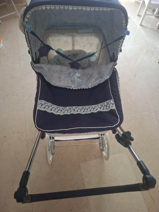 Carro de Muñeca De Cuevas Azul