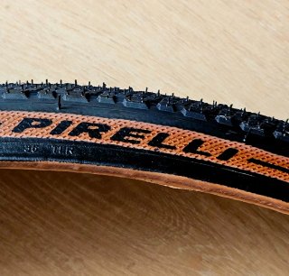 Neumático Pirelli Cinturato Gravel H (700x35C)