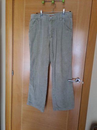 Pantalón de pana marrón