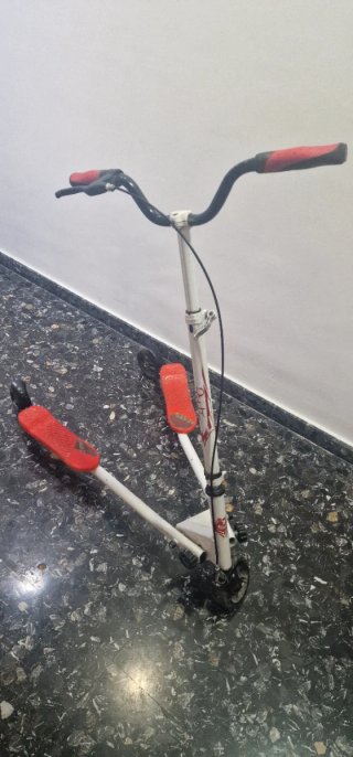 Patinete Infantil de 3 Ruedas, plegable.