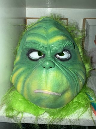 Máscara y guantes del Grinch